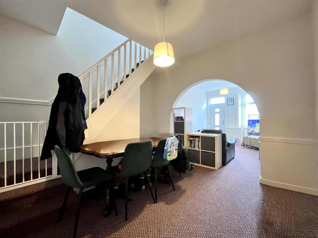 Dining Area Aspect 2