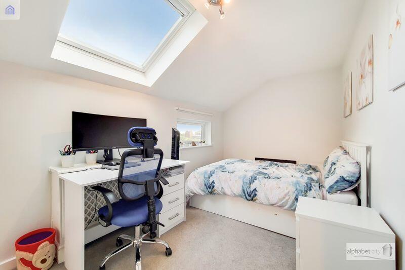 Bedroom 2.1