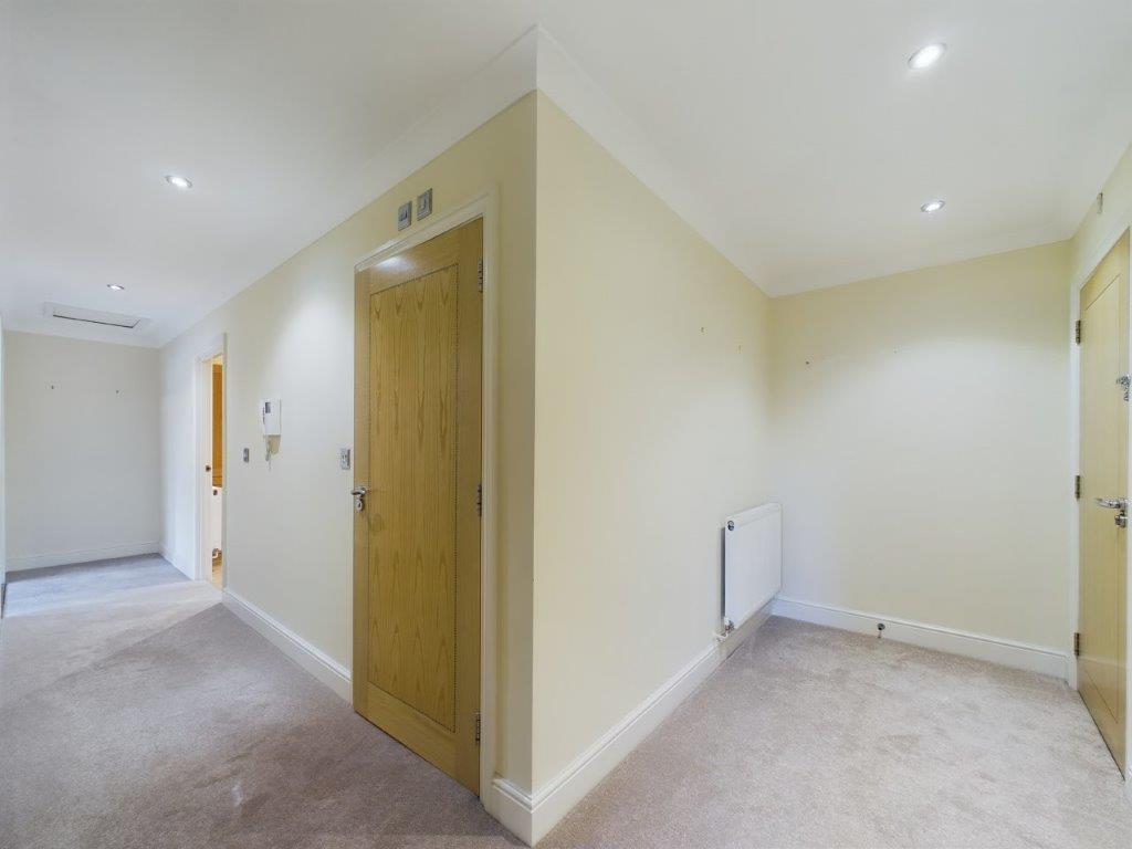 RECEPTION AND INNER HALL