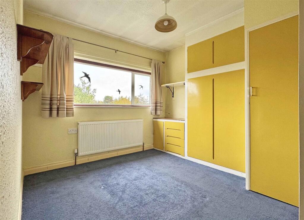 Bedroom 2.jpg