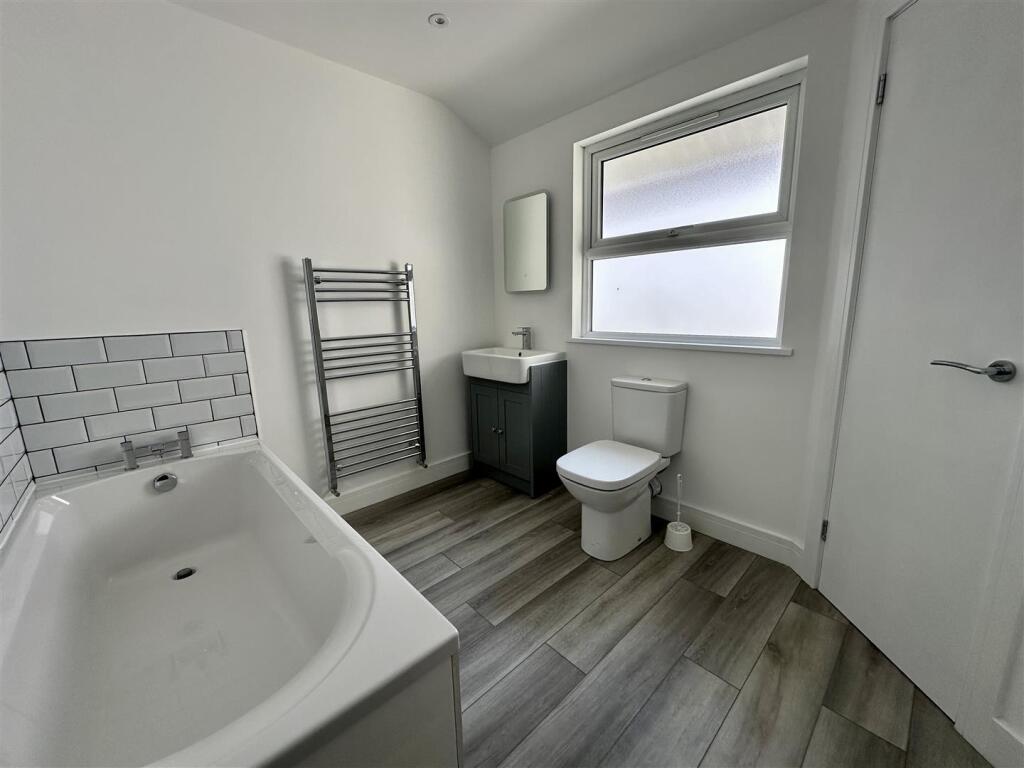 Bathroom.jpeg