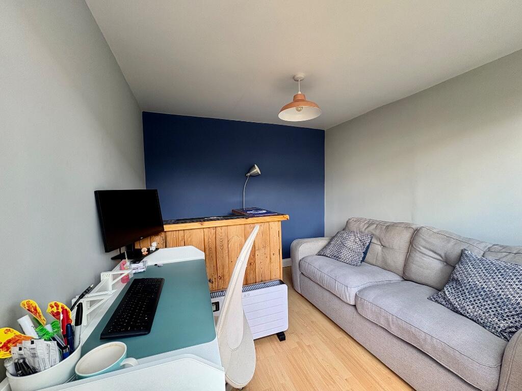 garage / office
