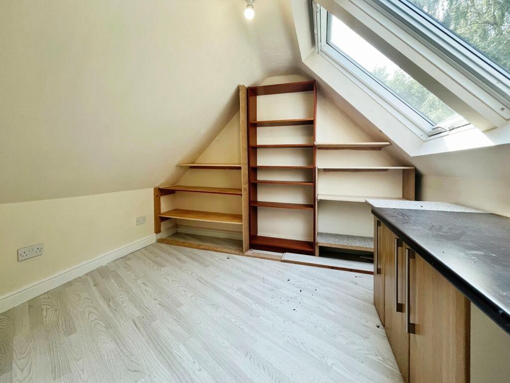 Bedroom Seven