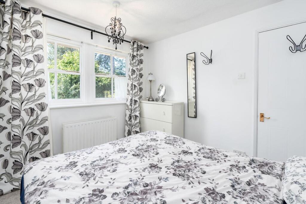 house 2nd bedroom.jpg