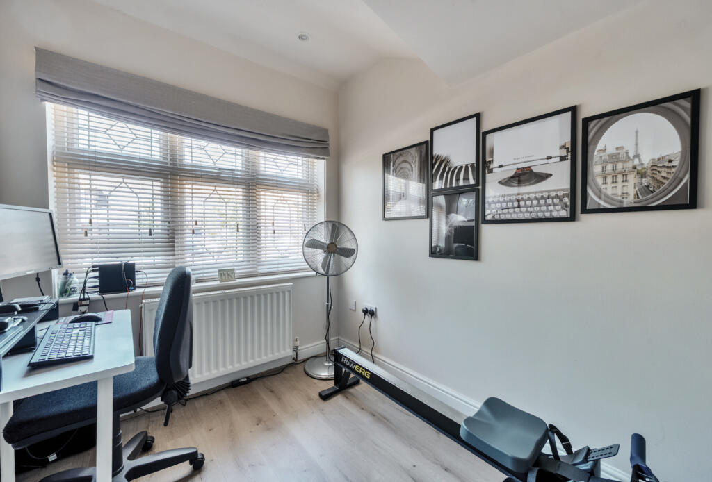 1318833-7-68665b9...