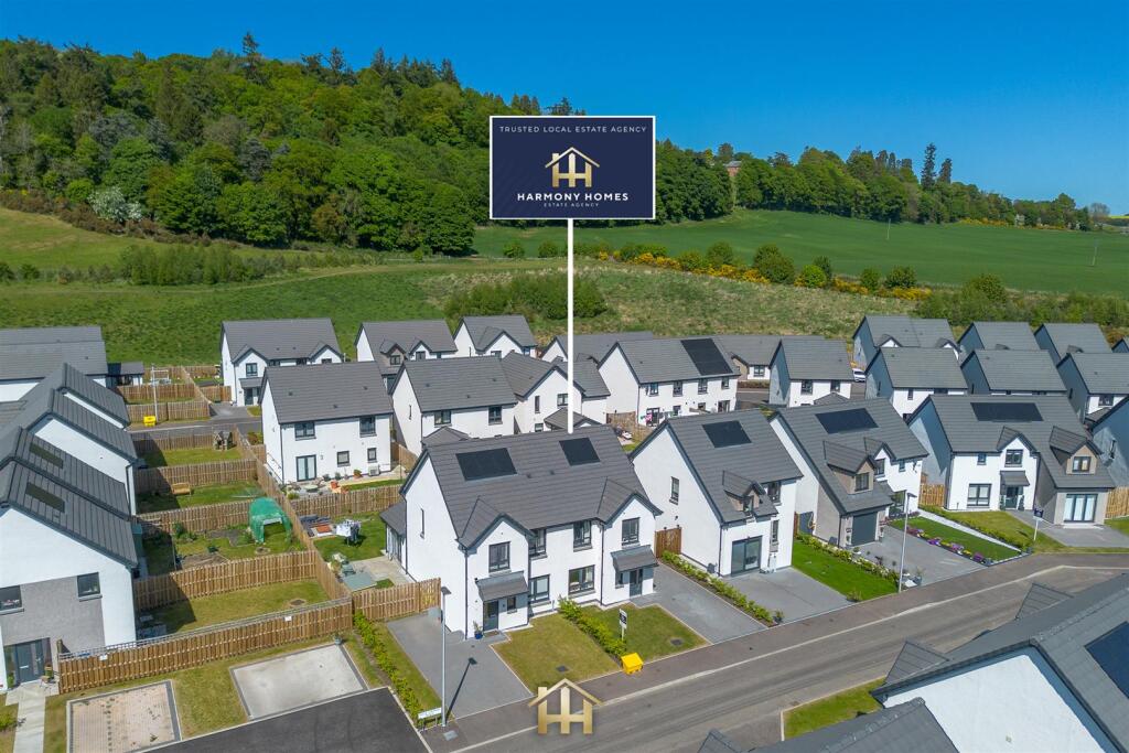 3 BELLE STEWART PL PH10 7ED 140525 EDIT (32 of 40)