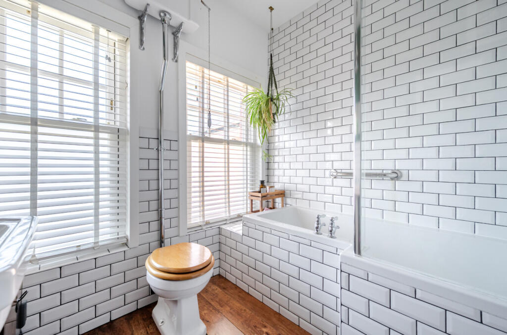 -68da82f6f0eac-l-1357299-12-68d977eda934e