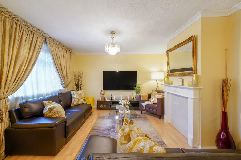 121 Meadfield - 9...