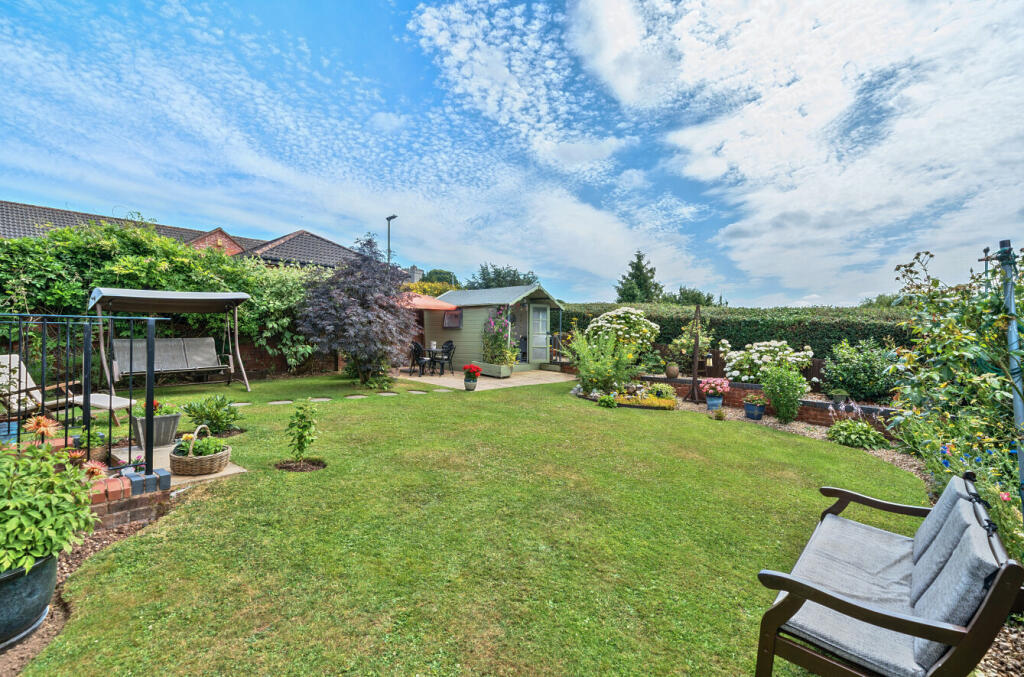 1318091-24-686403...