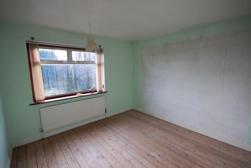 BEDROOM NO. 2 (REAR)