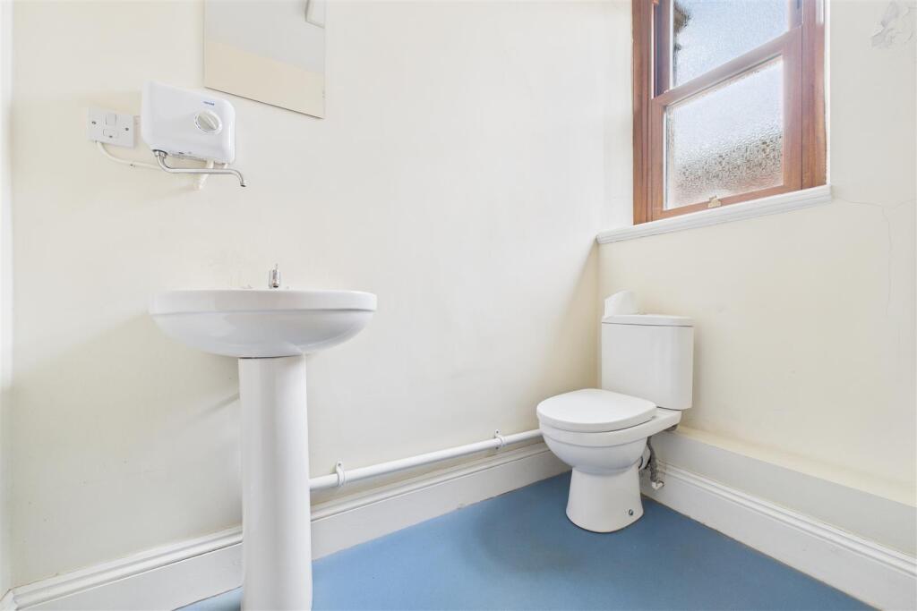 Wellsway House, 9, Wellsway Keynsham, B A N E S, B