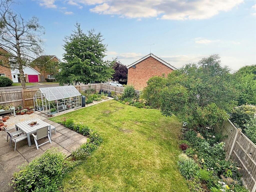 REAR GARDEN VIEW