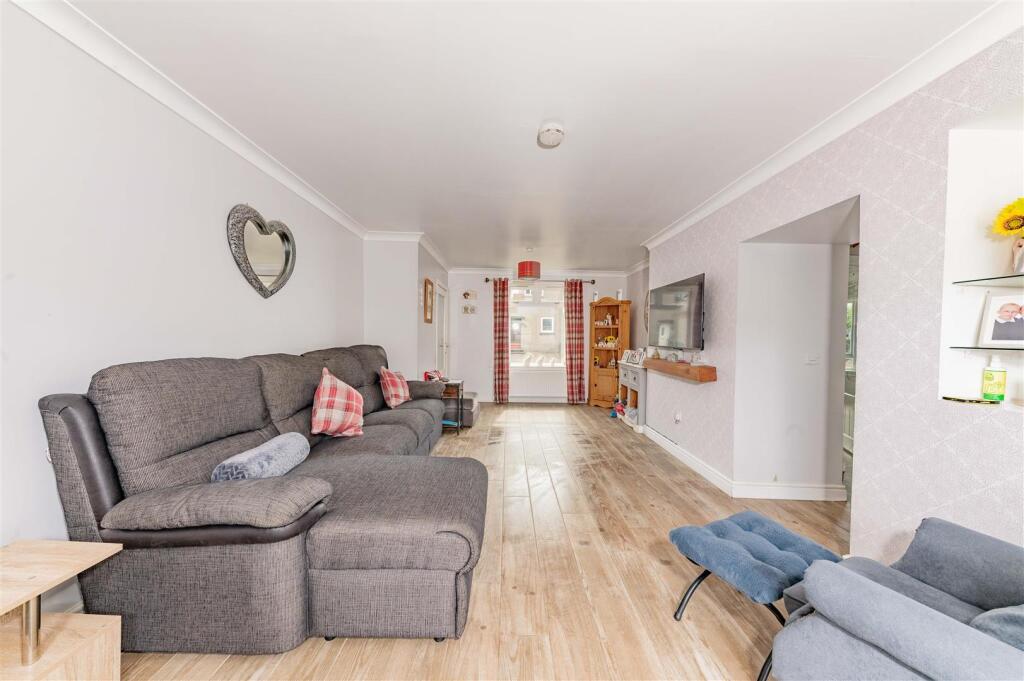 15 Norman View Leuchers-2.JPG