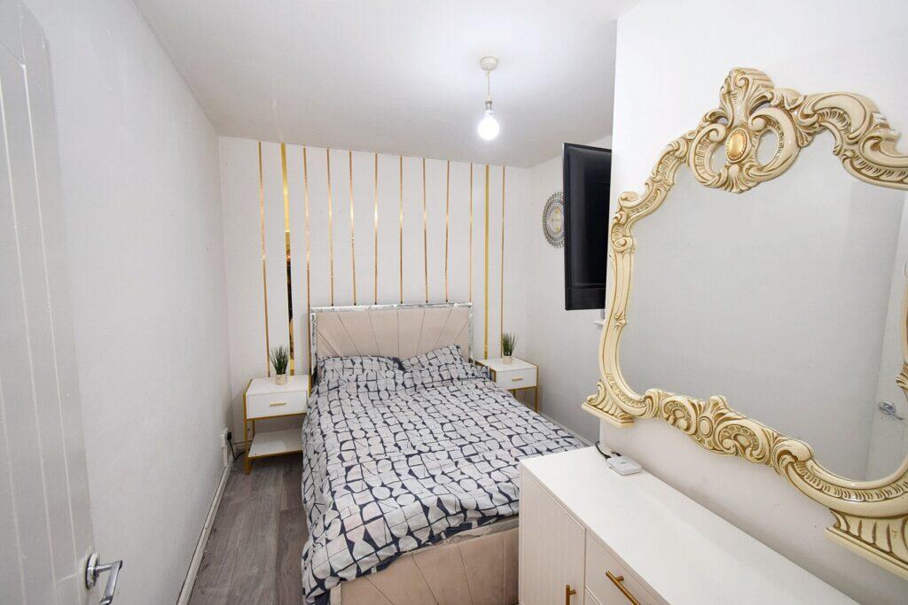 6 Alma Road - Bedroom 1