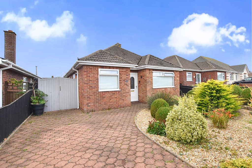 Copy of Untitled Design - 2025-08-28T162733.306.pn