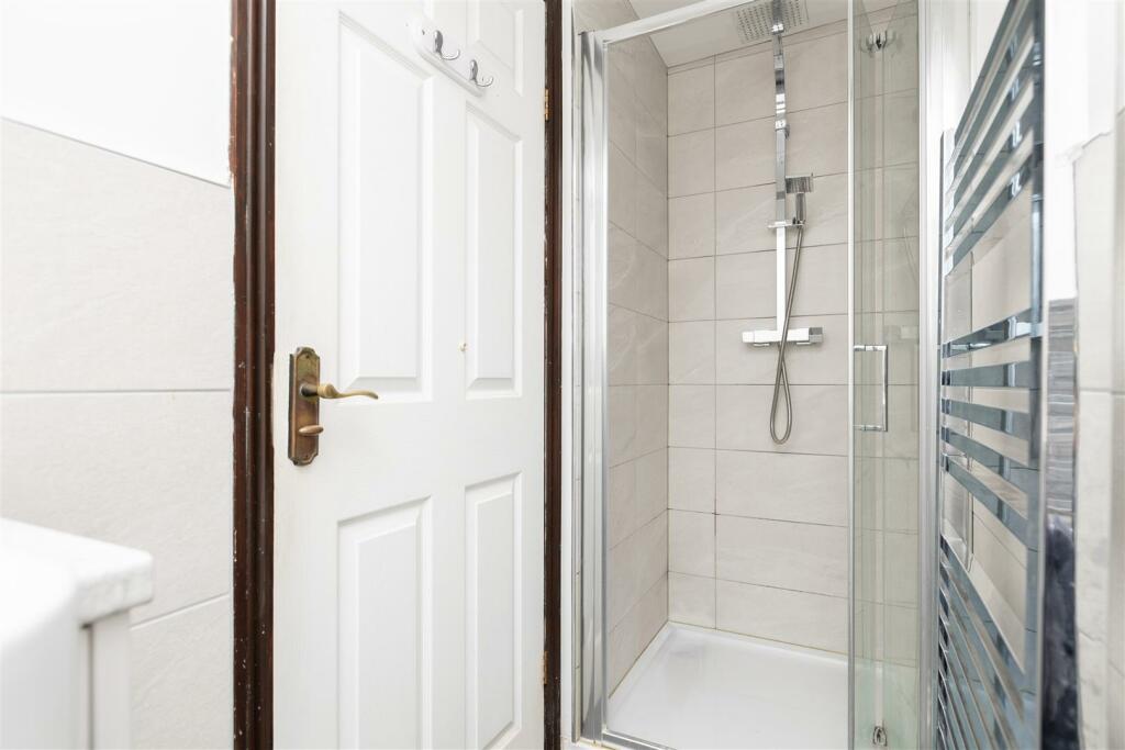 Family shower/bathroom