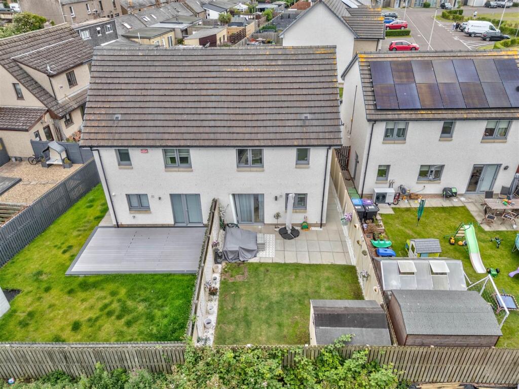 19 Henry Cotton Place Carnoustie-18.JPG