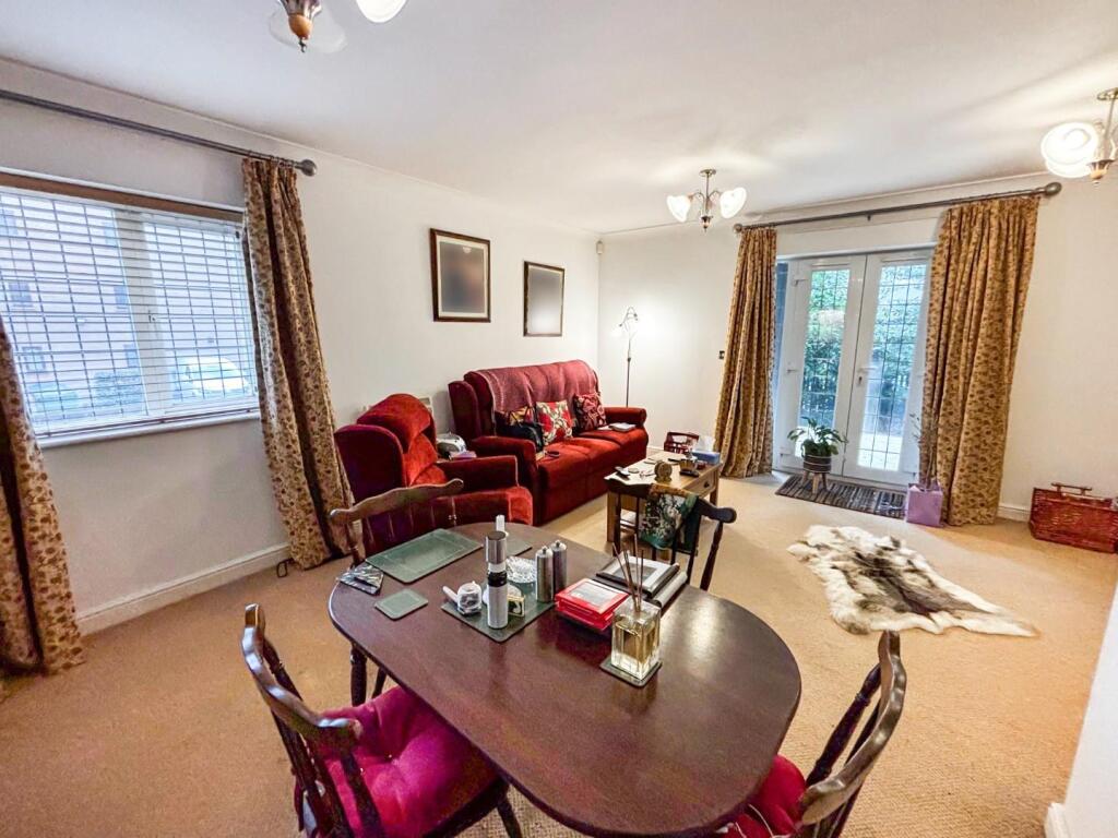 Lounge Dining Room 2.jpg