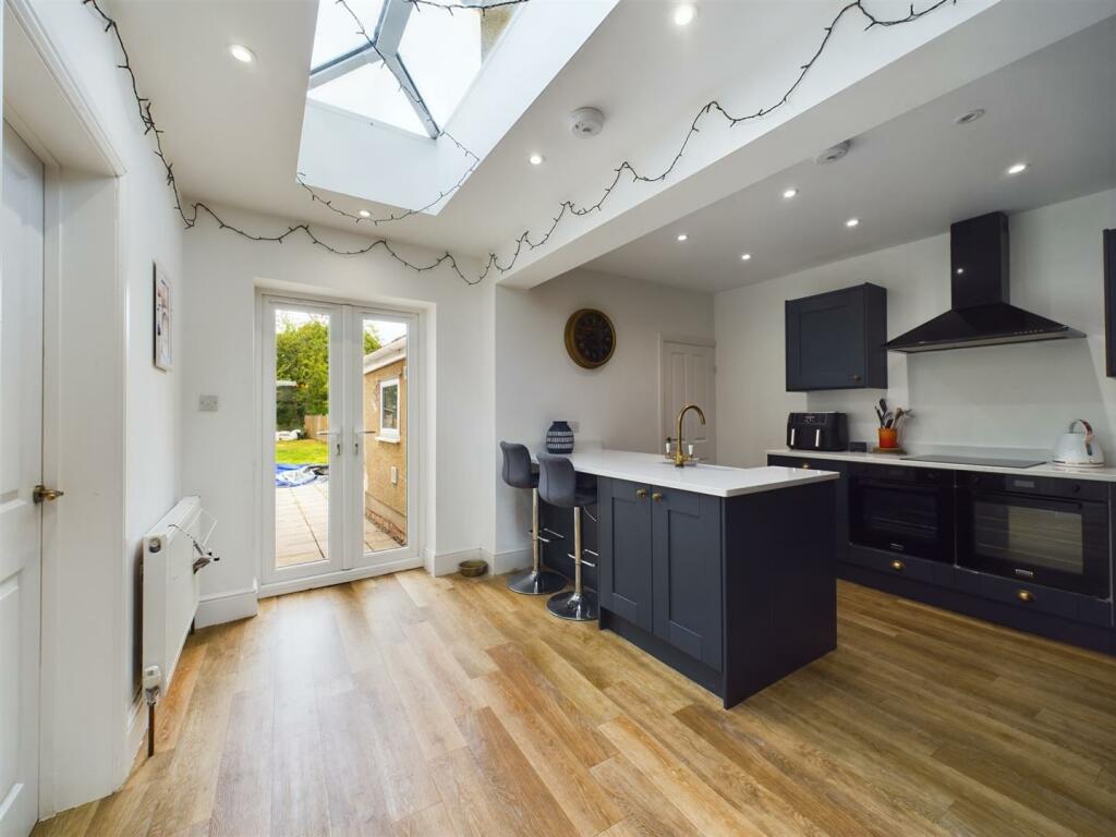 Kitchen/Breakfast