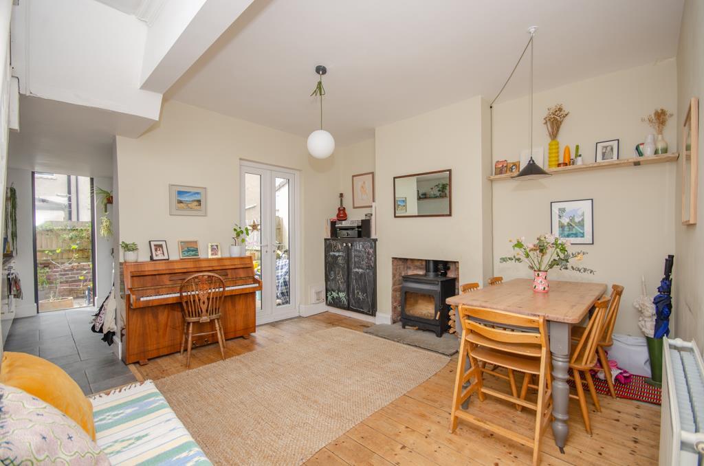 Victoria Parade-05.jpg