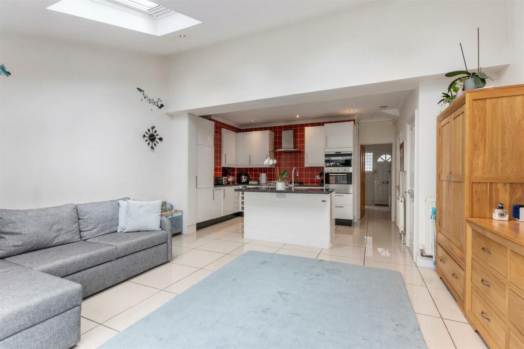Extended Kitchen/Dining Family Room