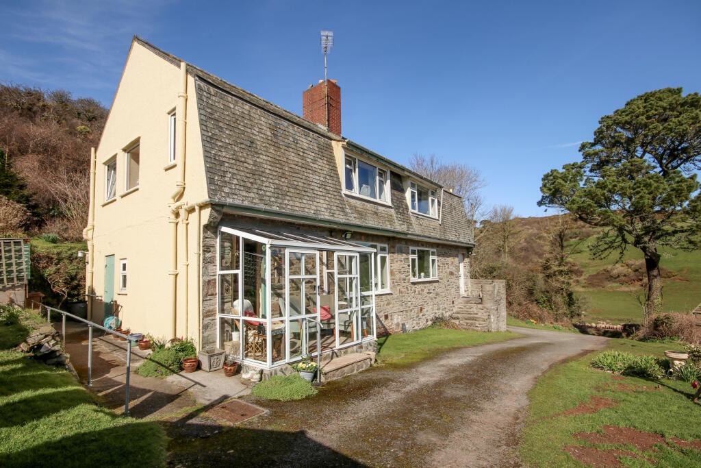 Barton Cottage Property