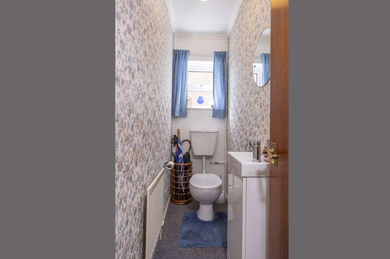 CLOAKROOM