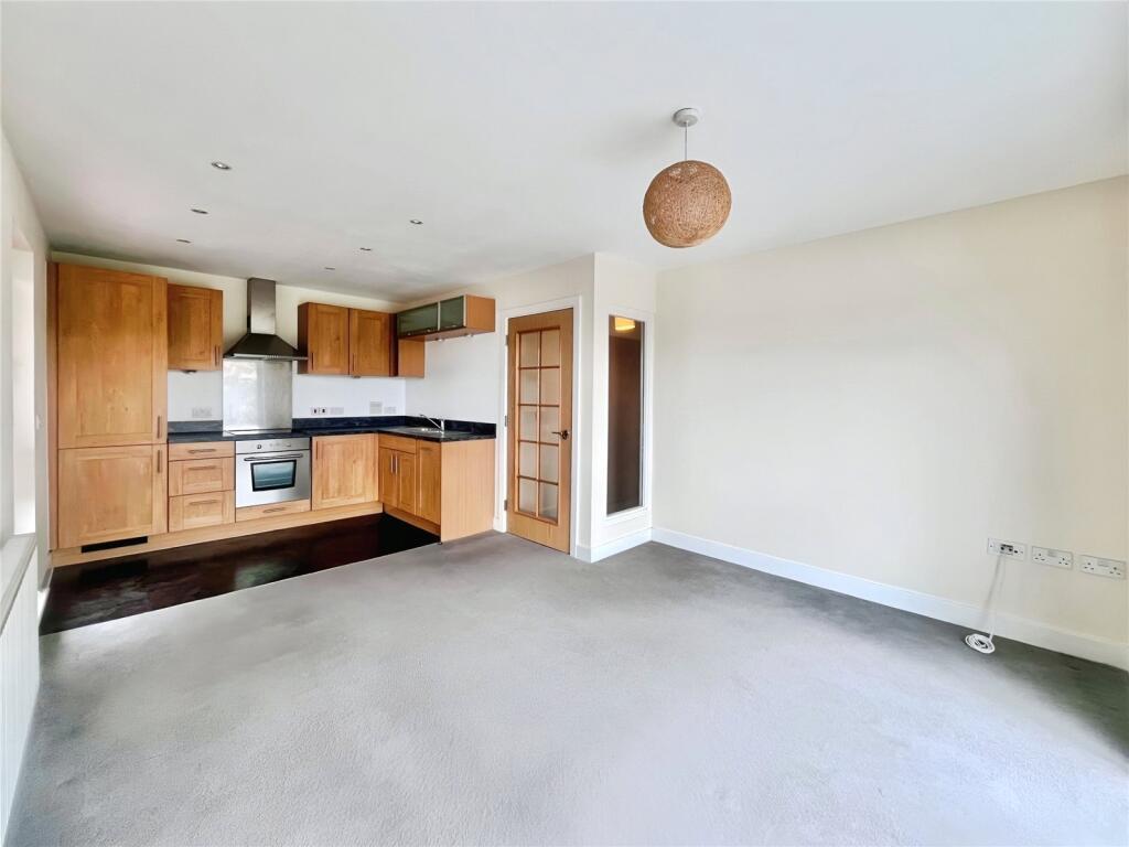 Living/Kitchen