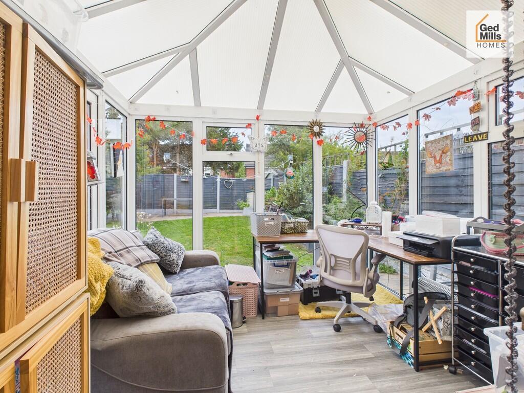 CAM04261G0-PR0090...