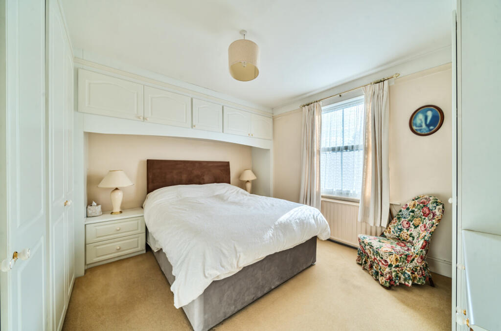 1360635-5-68dba61...