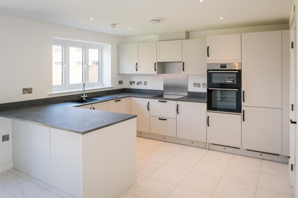 Property-Perspective-Stoneley-Road-Crewe-040725-12