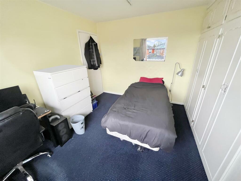 Bedroom 2 Aspect 2