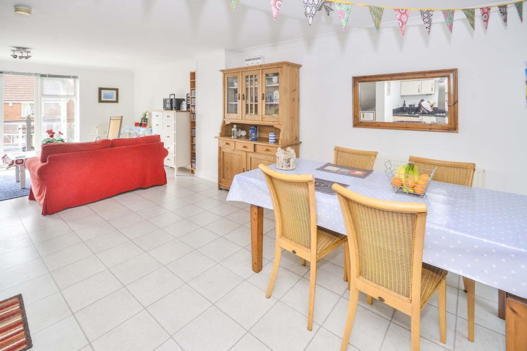 Dining / Family Room