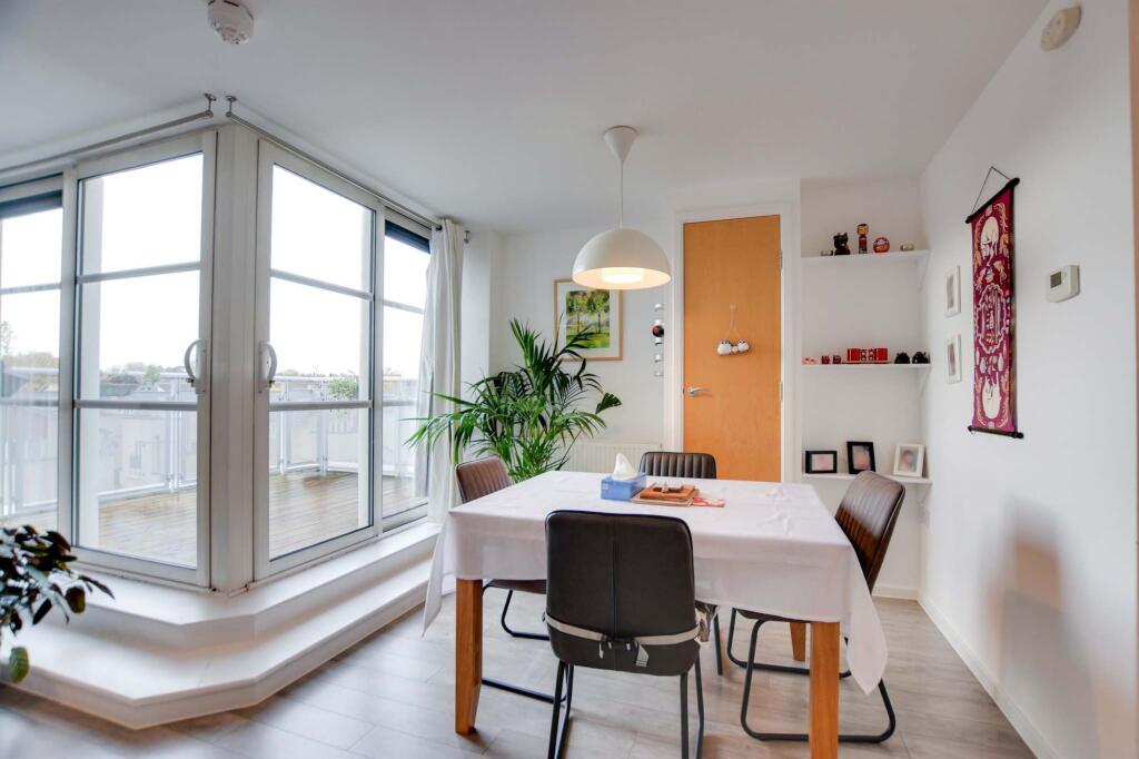 Open Plan Lounge Diner