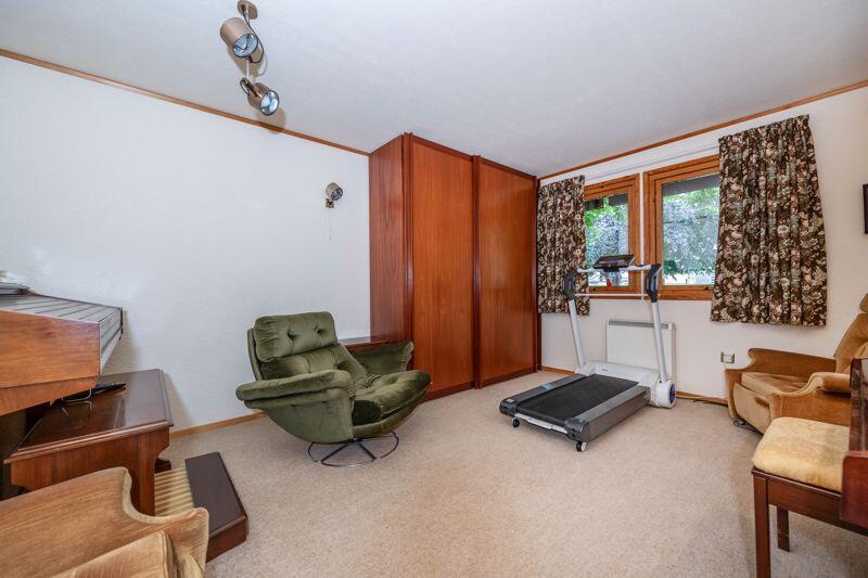 Bedroom 2/snug