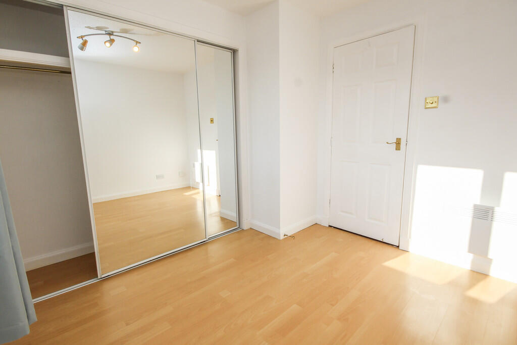 208 Waverley - Sm...