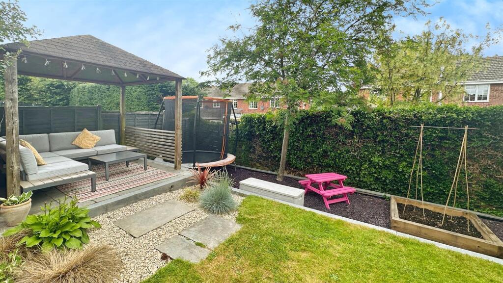 e31230ad--4662-82CF-9B514EA18872-15878-0000057881C