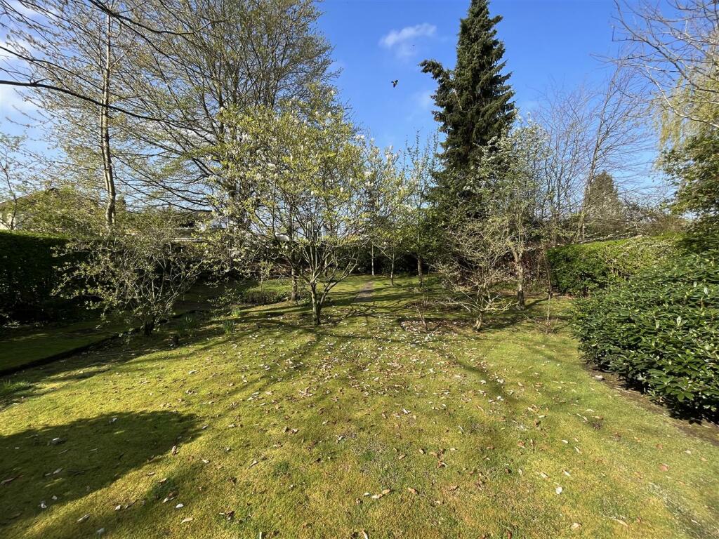 Gardens 4.jpg