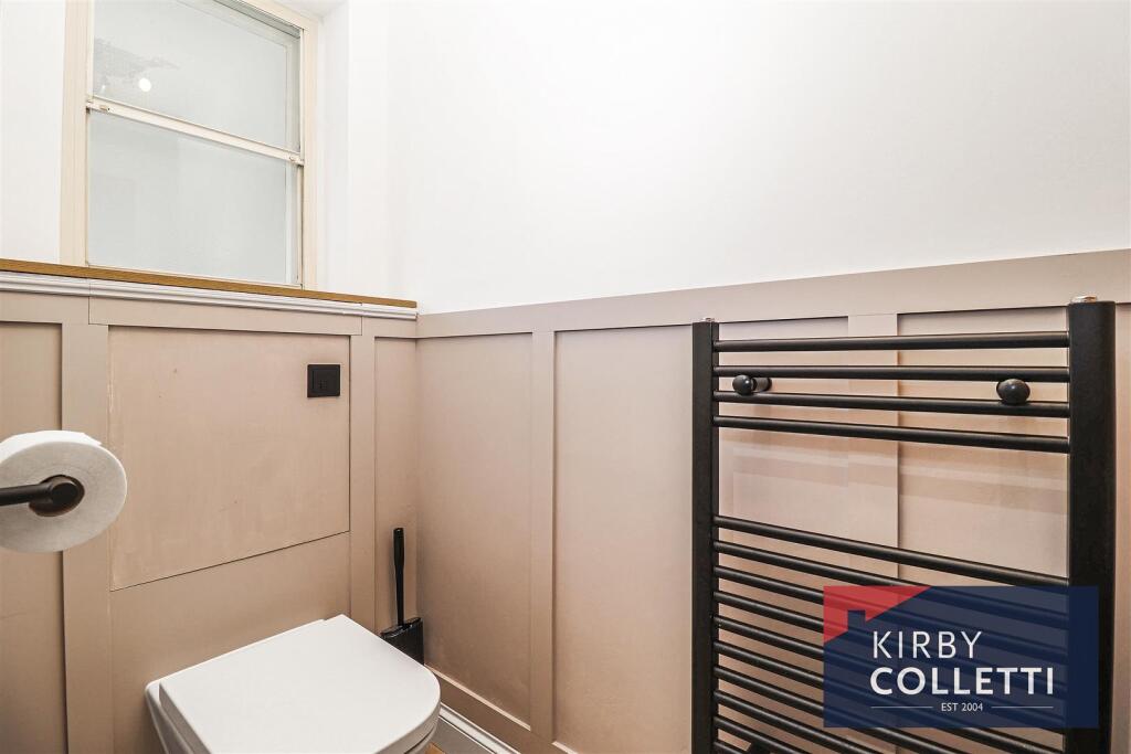 GROUND FLOOR W.C.