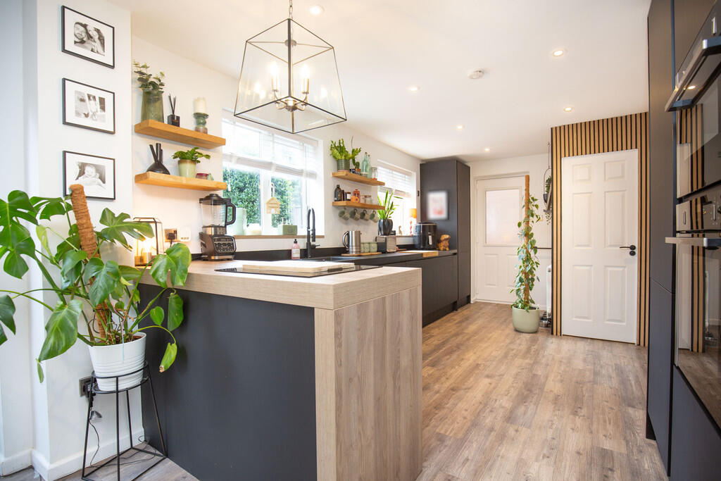 01fa313c-8601-4bb...