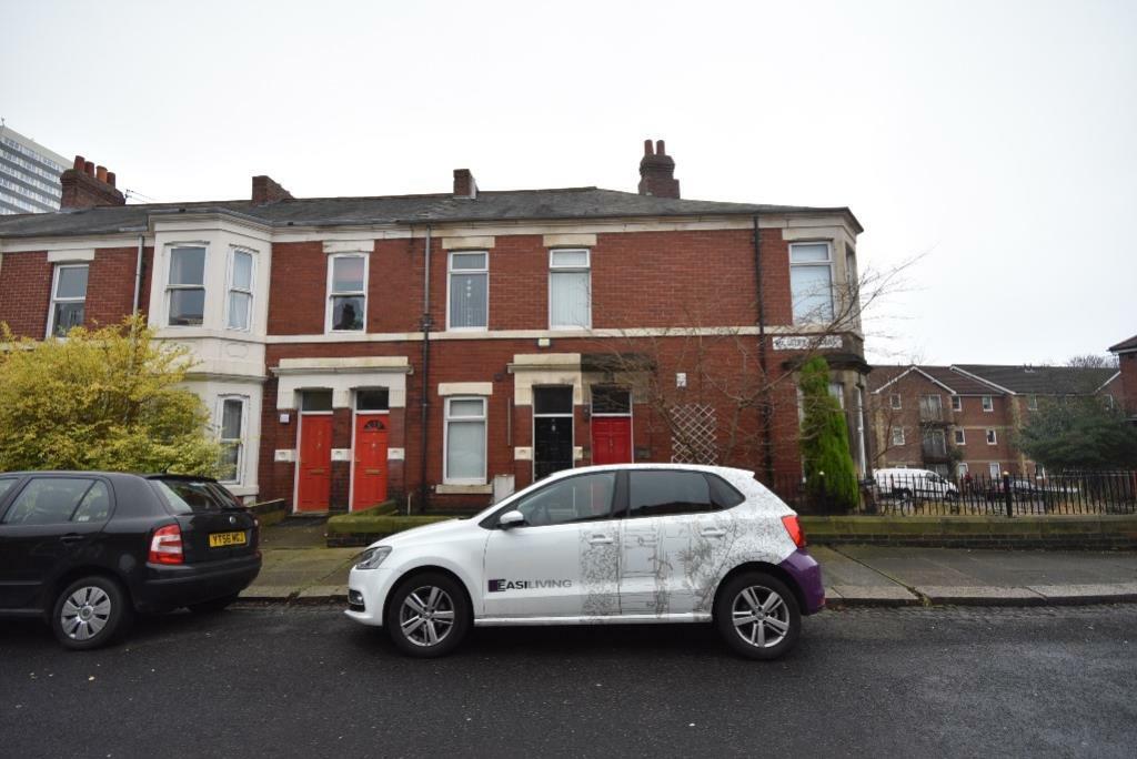 4 Wolseley Gardens7