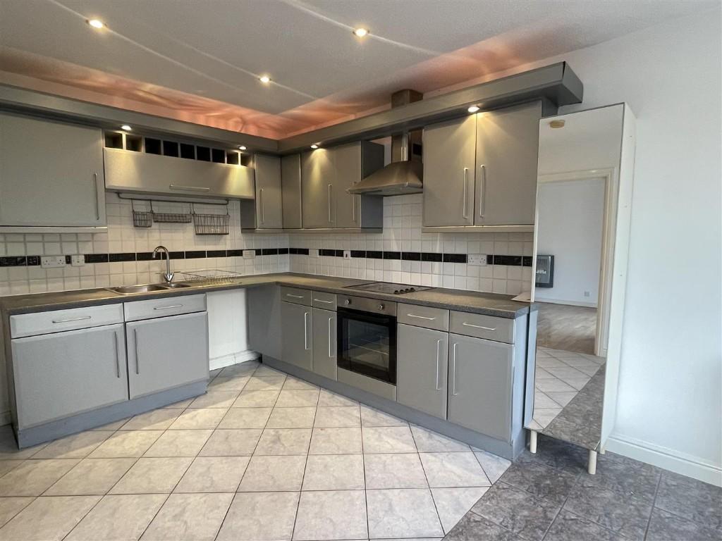 Luke Miller &amp; Associ