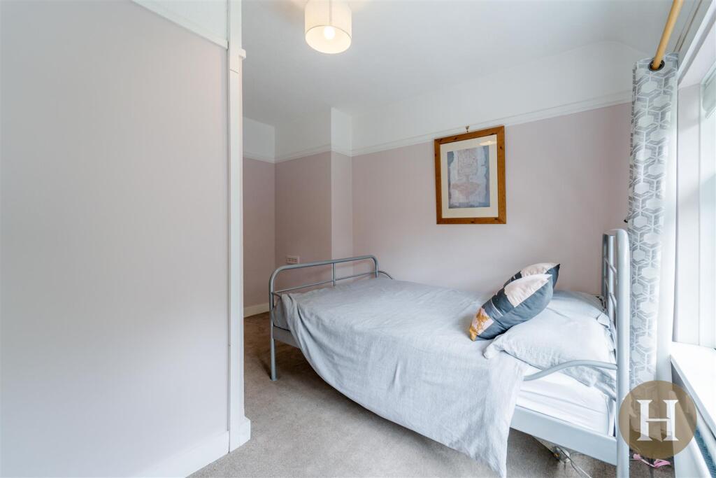 Hadleigh Estate Agents-12.jpg