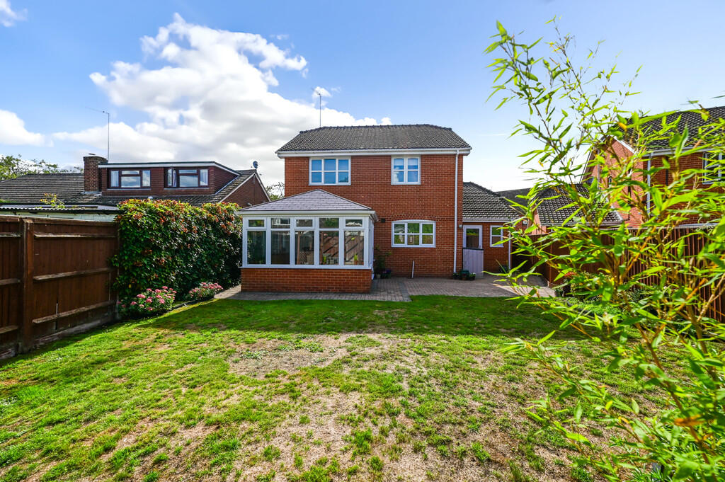 50 Frogmore Rd (5...