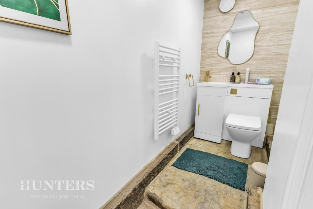 Commercial's WC