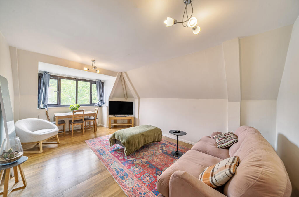 1330769-12-688391...