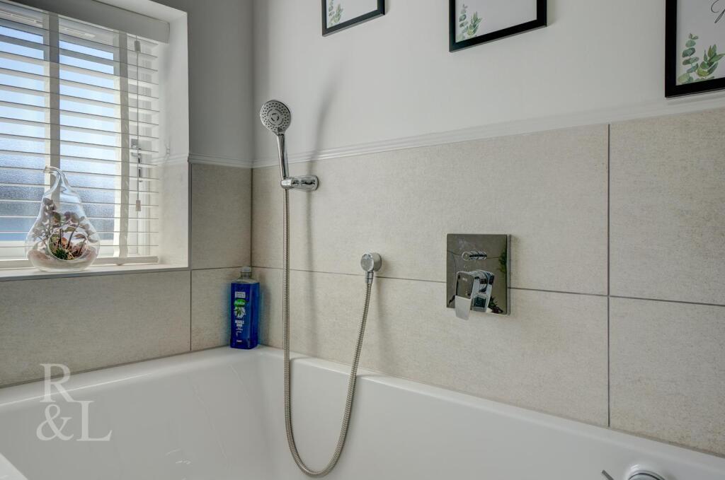 Chapel Street (1).jpg