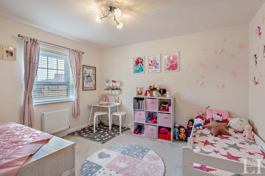 8630549-interior2...