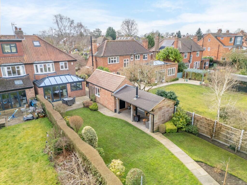 25 middle thorpe grove-4.jpg