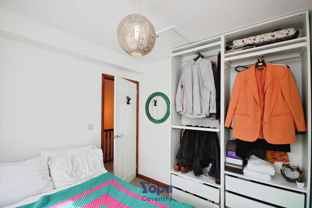 1ee34cca-Bed 202.JPG